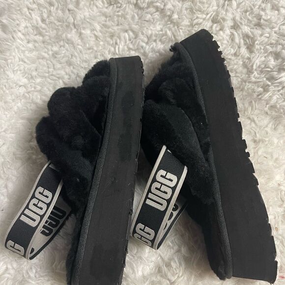 UGG Disco platform Cross Genuine Shearling Fuzzy Black Slide Sandals SZ10 . - Picture 16 of 16